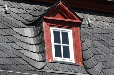 Denkmalgeschütztes Schieferdach in Hofheim am Taunus