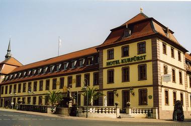 Ziegeldach mit Schieferkehlen in Fulda